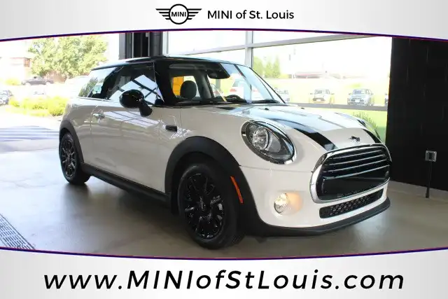 2018 MINI Cooper Oxford Edition's photo
