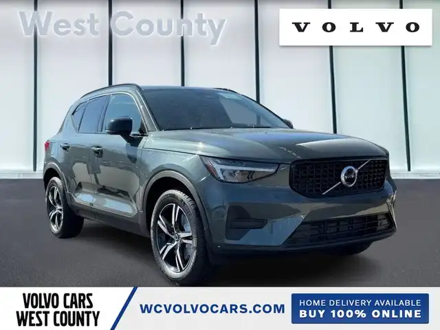 2026 Volvo XC40 B5 Core Dark AWD's photo
