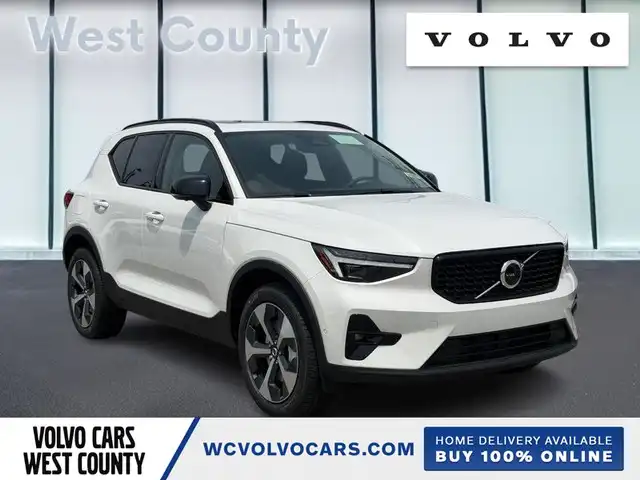 2026 Volvo XC40 B5 Plus Dark AWD's photo