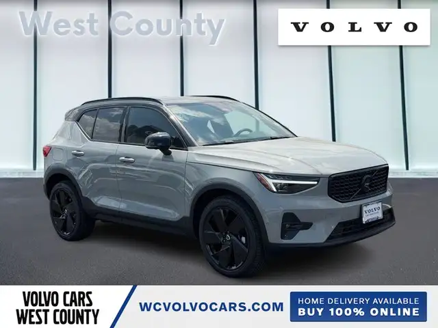 2026 Volvo XC40 B5 Ultra Ultra Black Edition AWD's photo