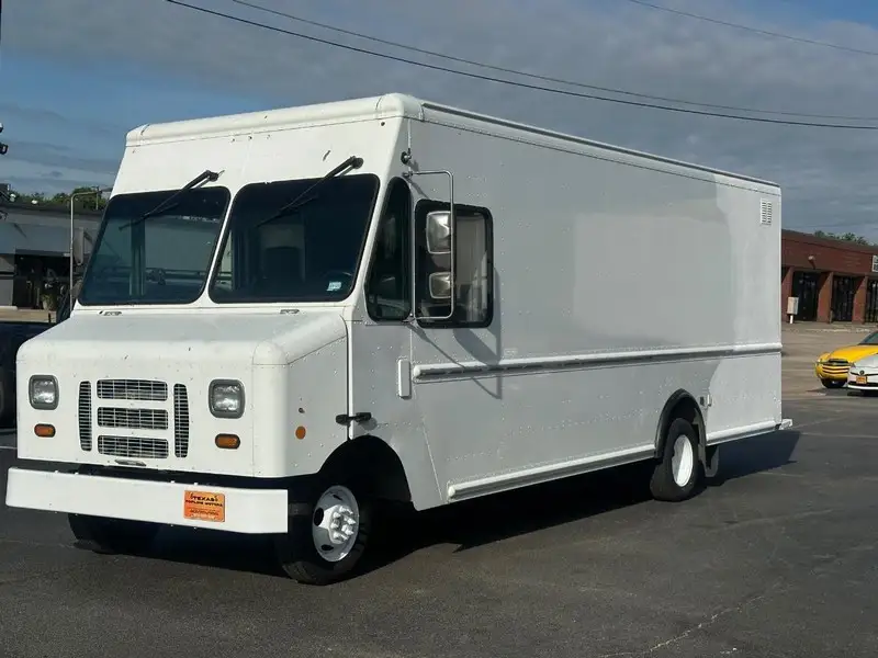 2013 Ford E-Series undefined photo 1