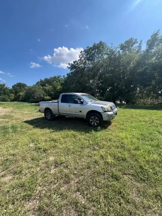 2006 Nissan Titan SE 2WD King Cab FFV's photo