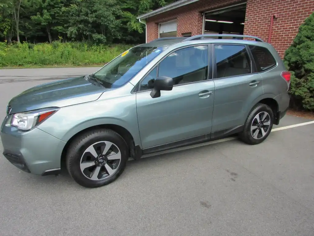 2017 Subaru Forester 2.5i CVT's photo