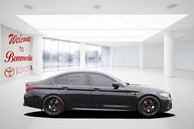 2023 BMW M5 Base photo 5