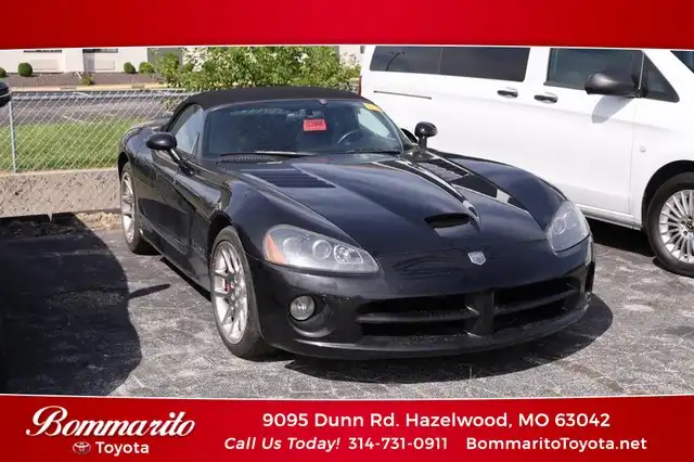 2005 Dodge Viper SRT-10's photo