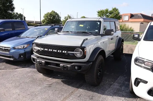 2023 Ford Bronco Wildtrak 4x4 photo 4
