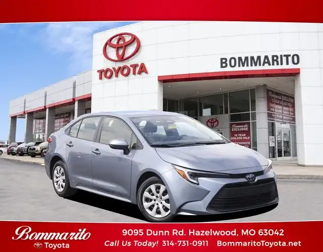 2025 Toyota Corolla LE Hybrid CVT's photo