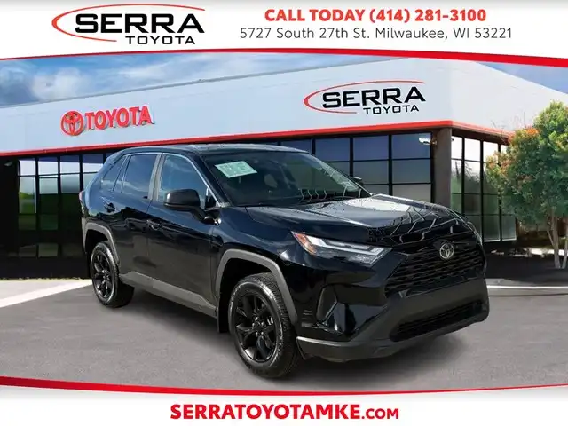 2025 Toyota RAV4 LE AWD's photo