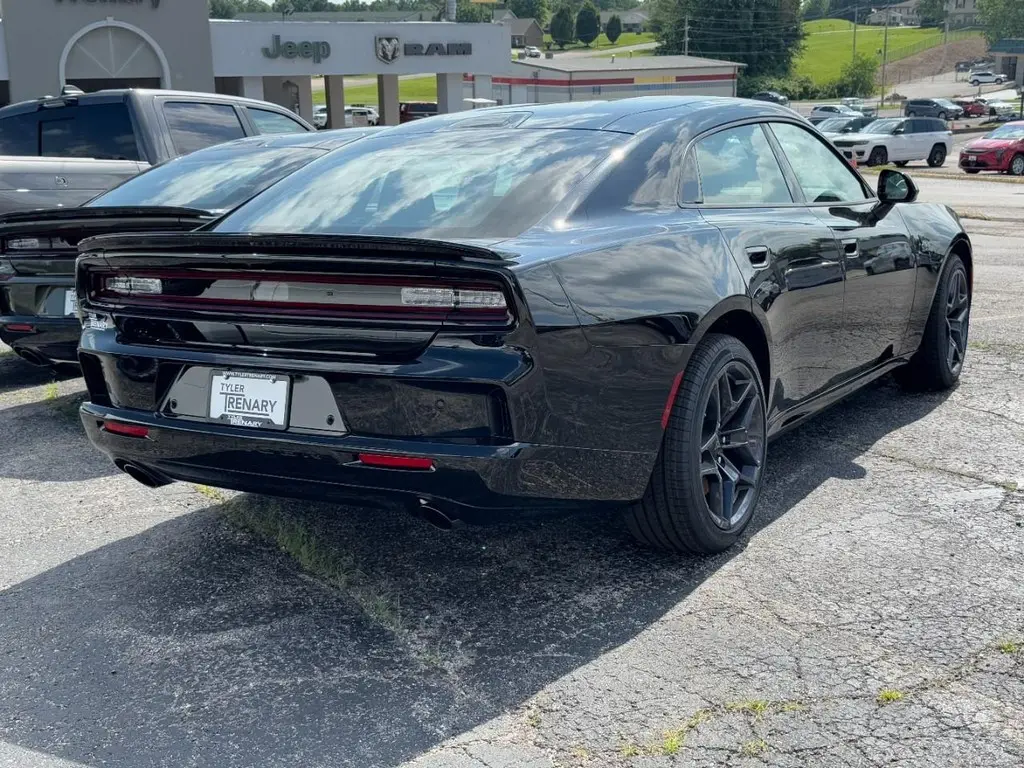 2026 Dodge Charger Scat Pack AWD photo 4