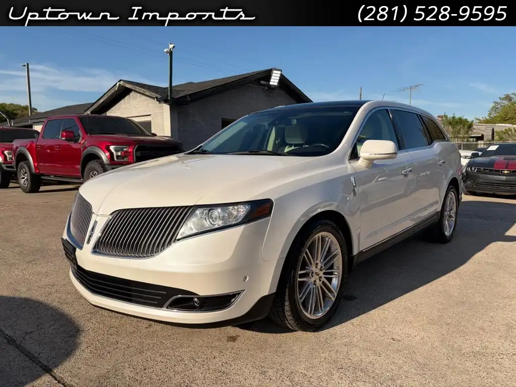 2016 Lincoln MKT 3.5 EcoBoost AWD's photo
