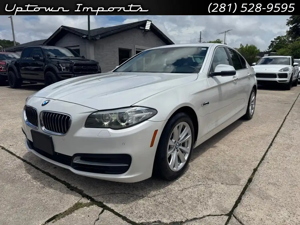 2014 BMW 5 Series 528i Sedan's photo