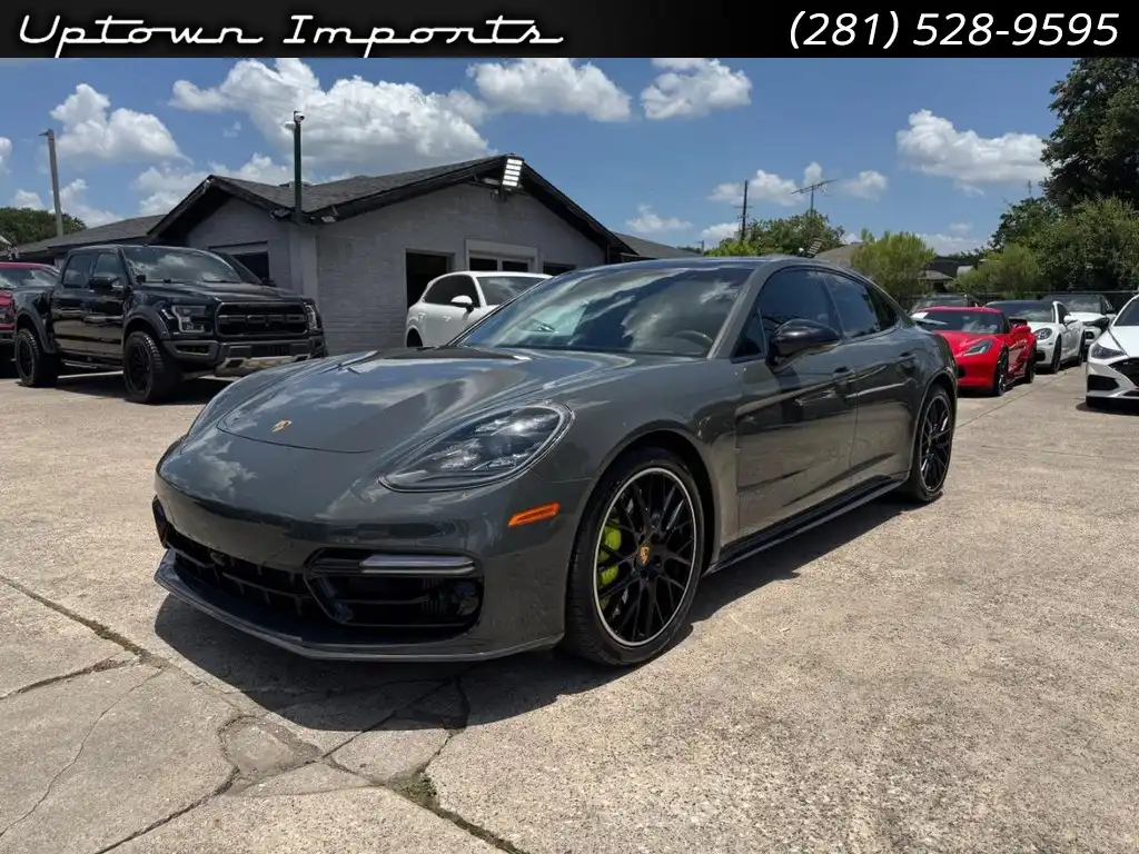 2018 Porsche Panamera Turbo S E-Hybrid's photo