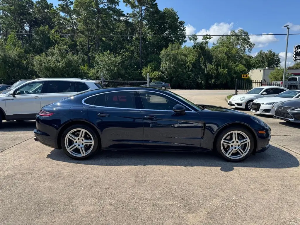 2017 Porsche Panamera 4S photo 5
