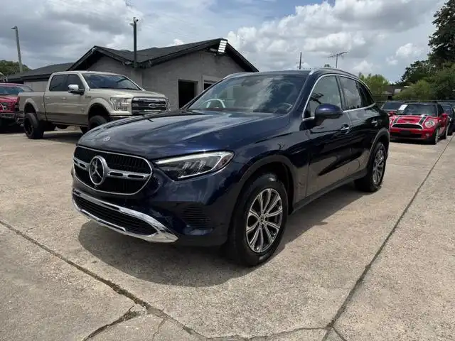 2024 Mercedes-Benz GLC GLC 300 4MATIC's photo