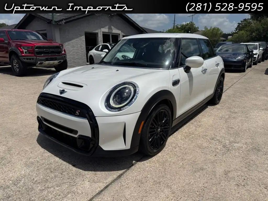 2024 MINI Hardtop Cooper S's photo