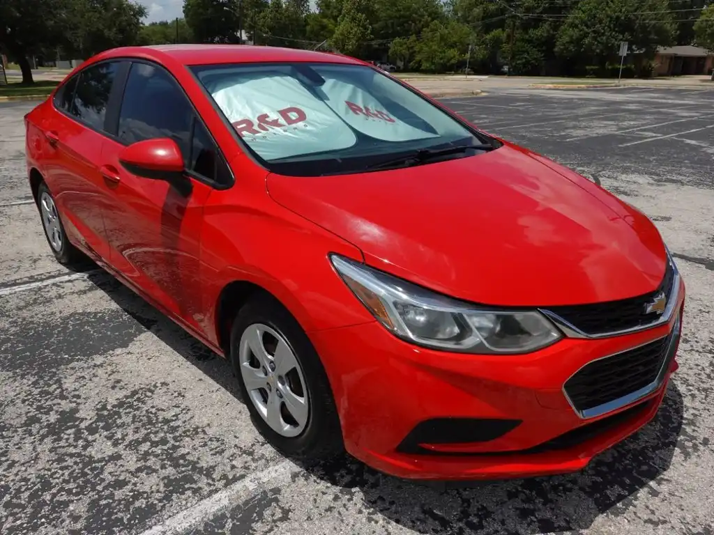 2017 Chevrolet Cruze LS Auto's photo