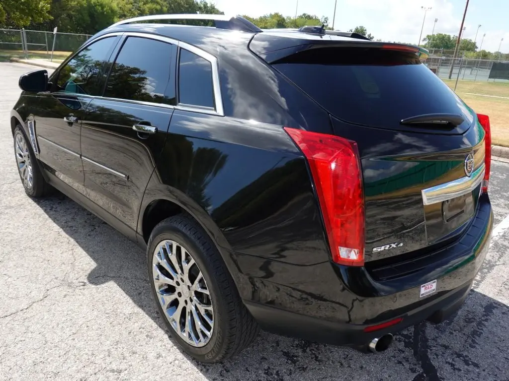 2015 Cadillac SRX Performance AWD Collection photo 5