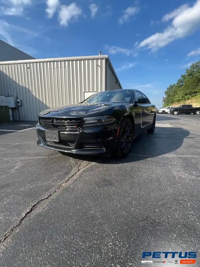 2021 Dodge Charger SXT's photo