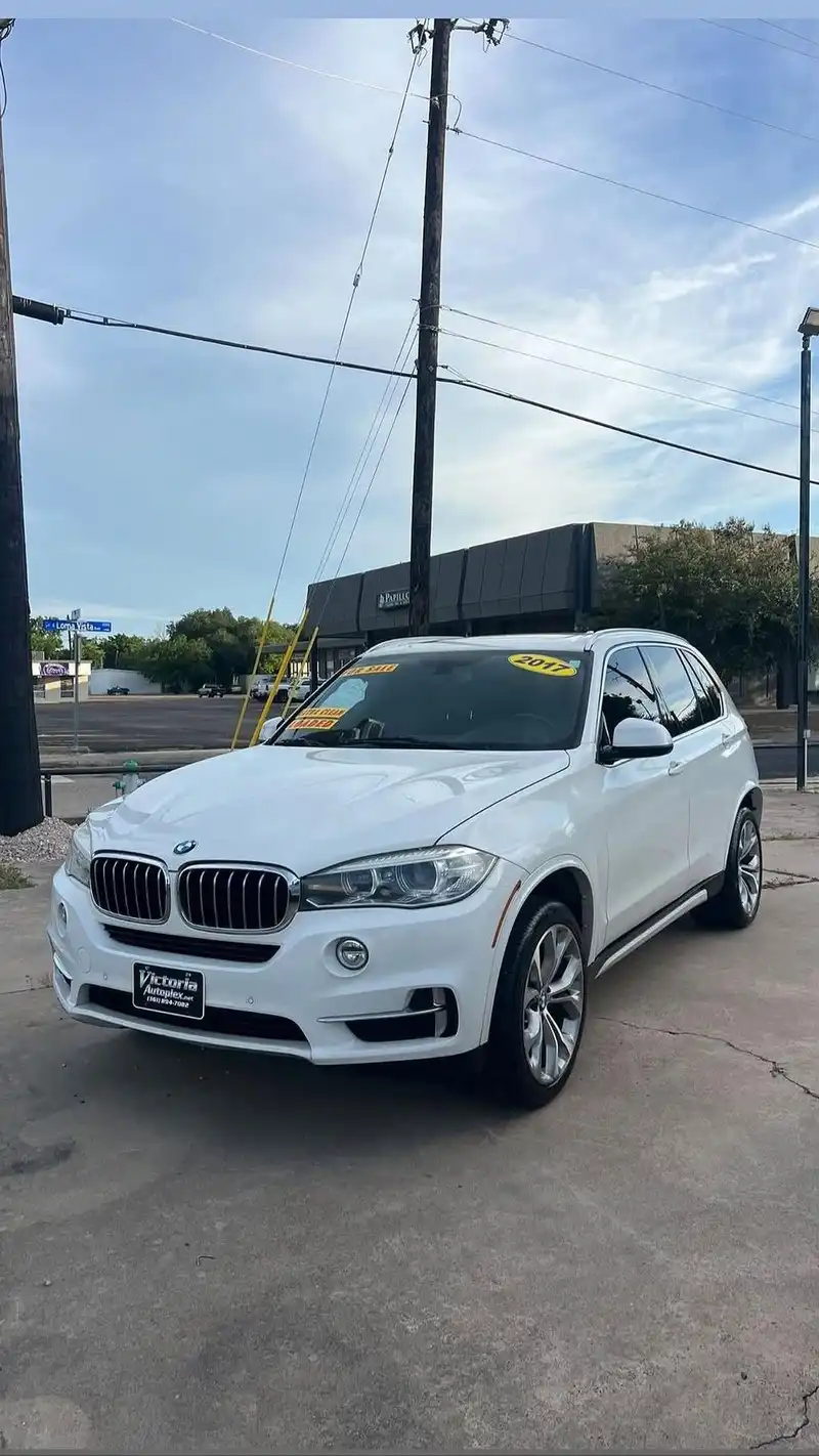 2017 BMW X5 sDrive35i's photo