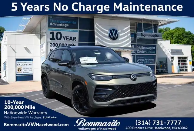 2026 Volkswagen Tiguan 2.0T SE R-Line Black's photo