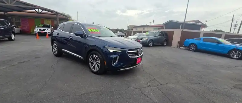 2022 Buick Envision Essence FWD's photo