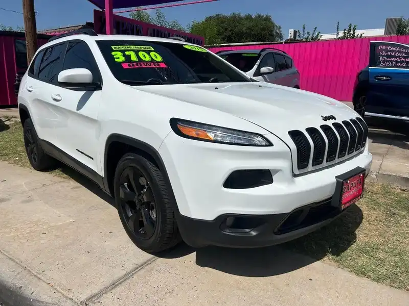 2015 Jeep Cherokee Altitude's photo