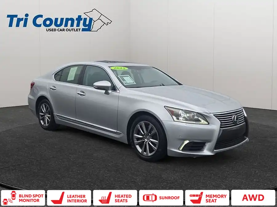 2015 Lexus LS 500's photo