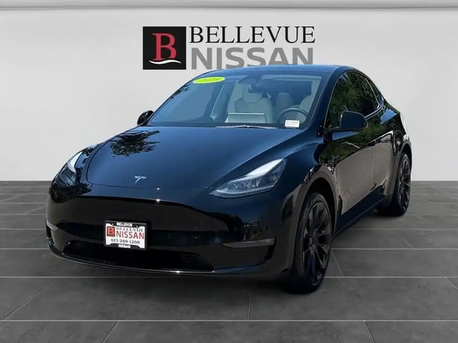 2023 Tesla Model Y Long Range Dual Motor All-Wheel Drive's photo