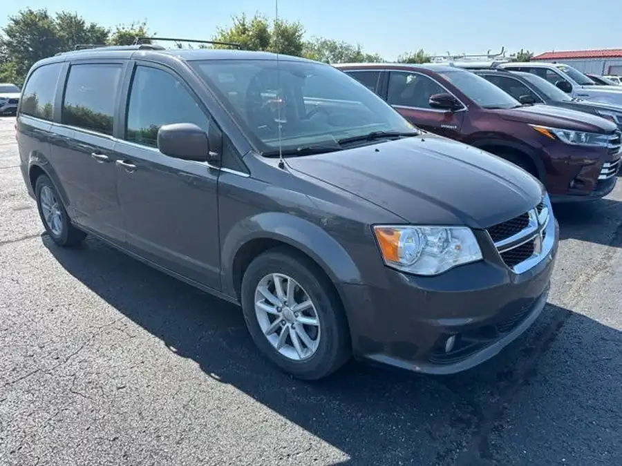 2019 Dodge Grand Caravan SXT's photo