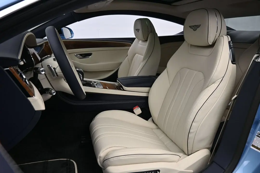 2026 Bentley Continental GT Base photo 4