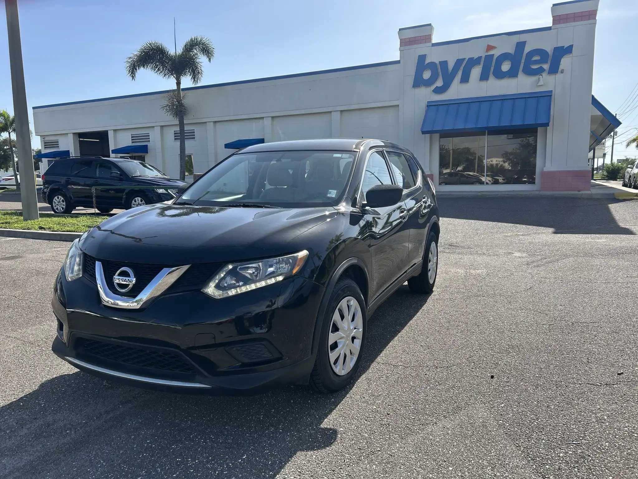 2016 Nissan Rogue S FWD's photo