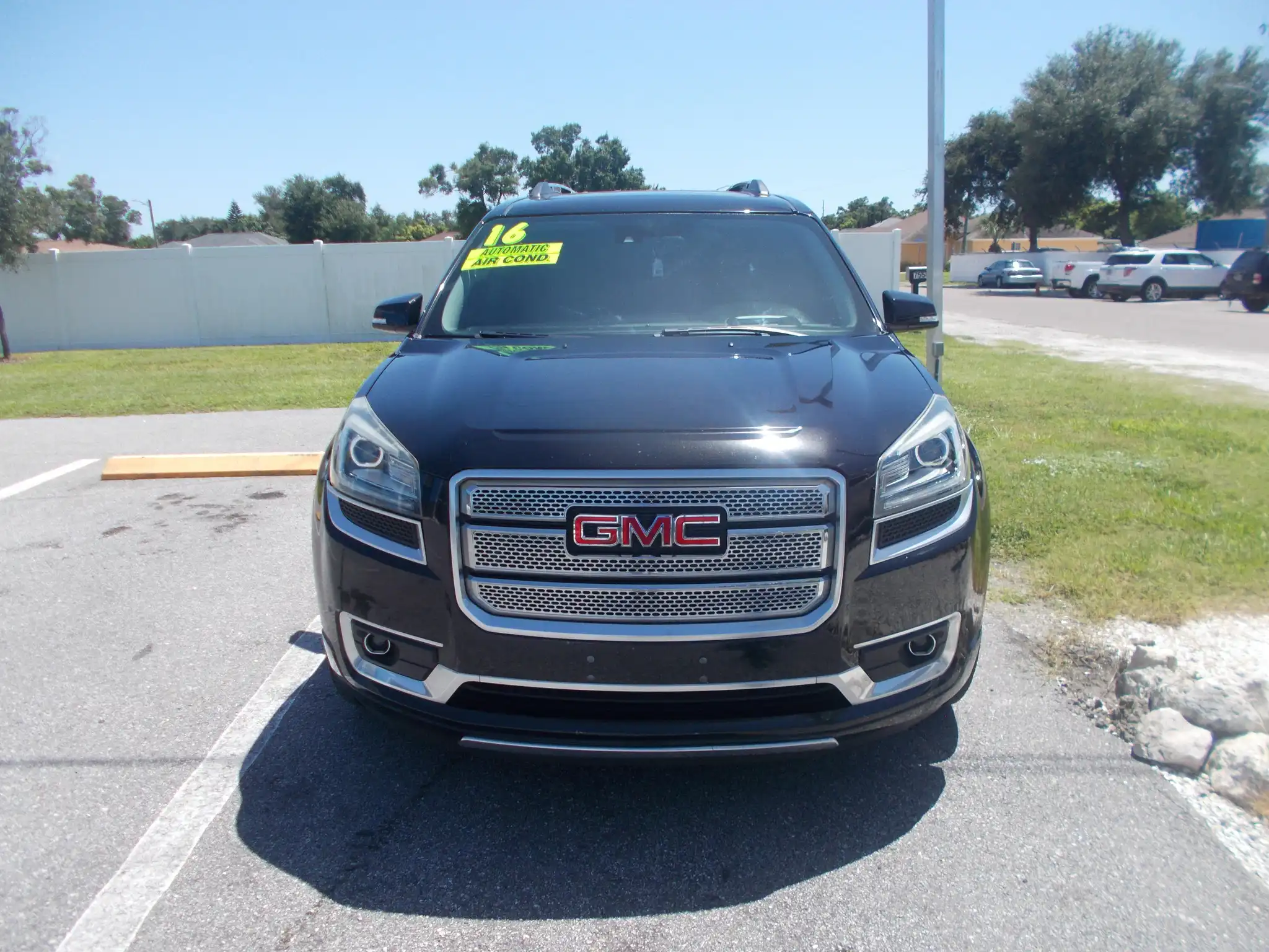 2016 GMC Acadia AWD Denali's photo