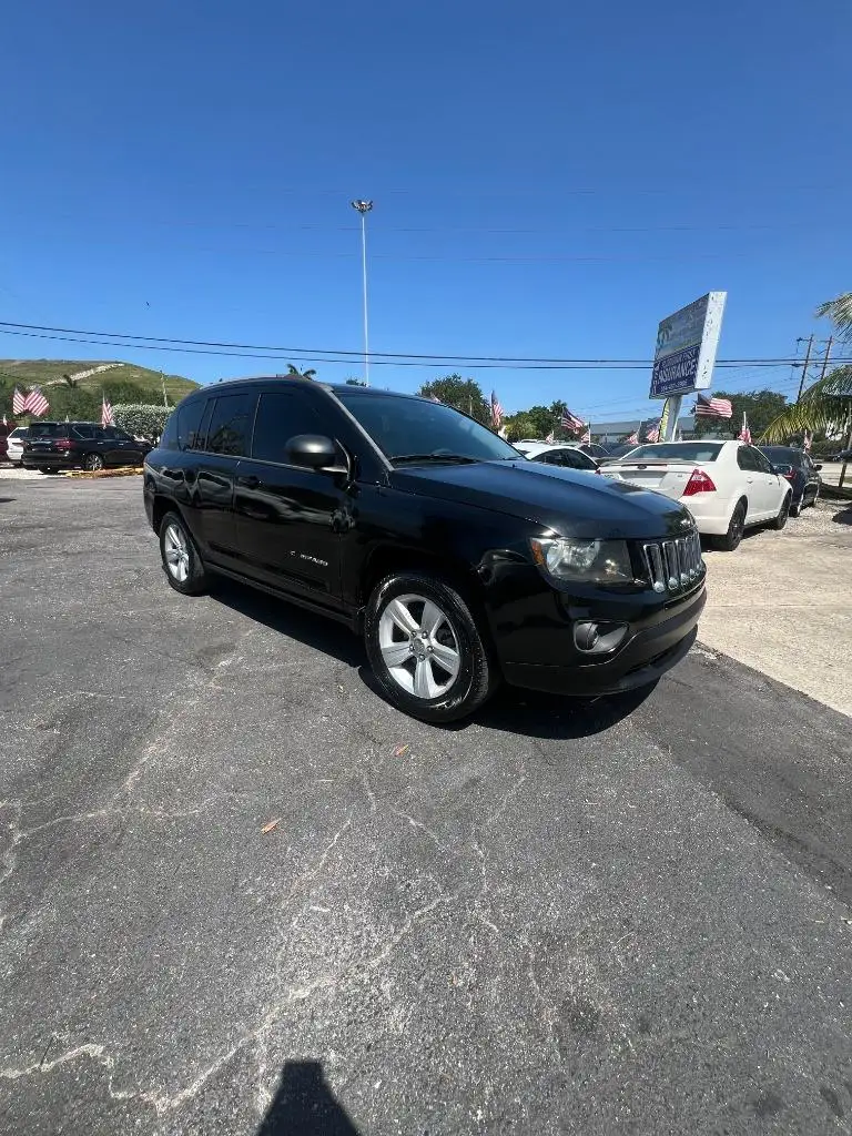 2016 Jeep Compass Sport photo 1