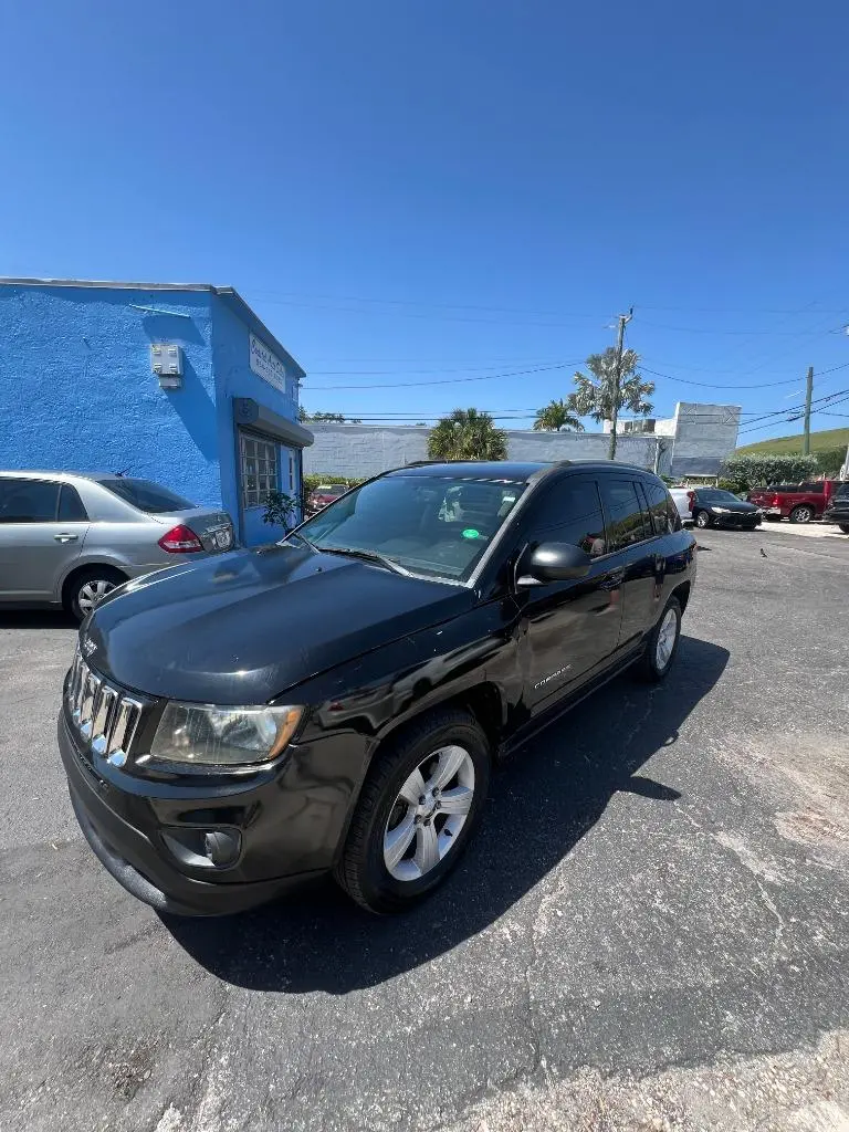 2016 Jeep Compass Sport photo 4