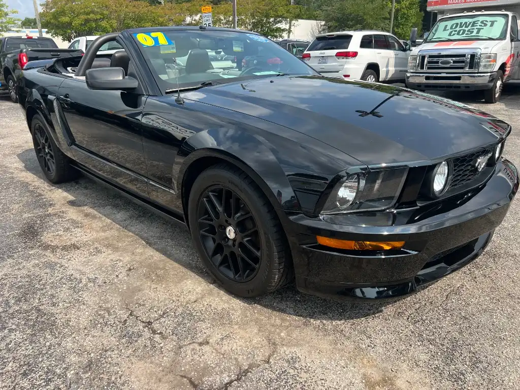 2007 Ford Mustang GT Premium's photo