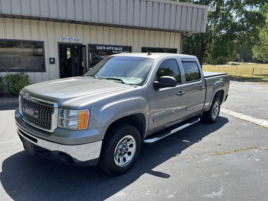 2009 GMC Sierra 2WD Crew Cab SL SWB's photo
