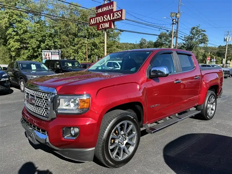 2019 GMC Canyon Denali 4WD Crew Cab Short Box's photo