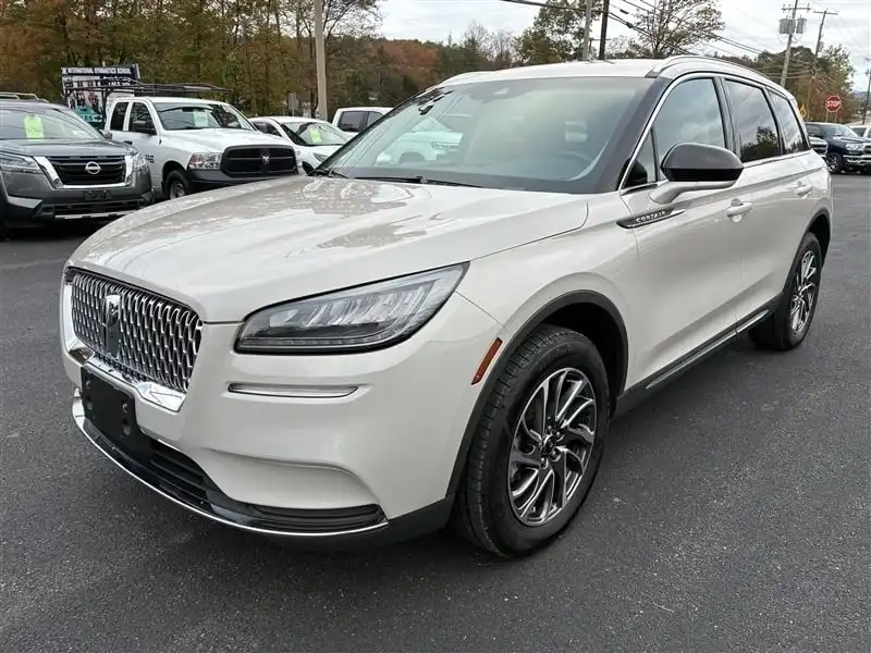 2022 Lincoln Corsair AWD's photo