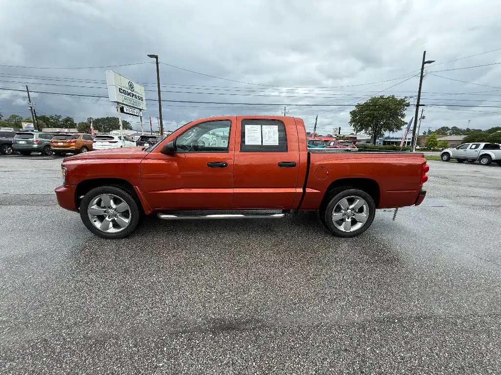 2008 Dodge Dakota SLT Crew Cab's photo