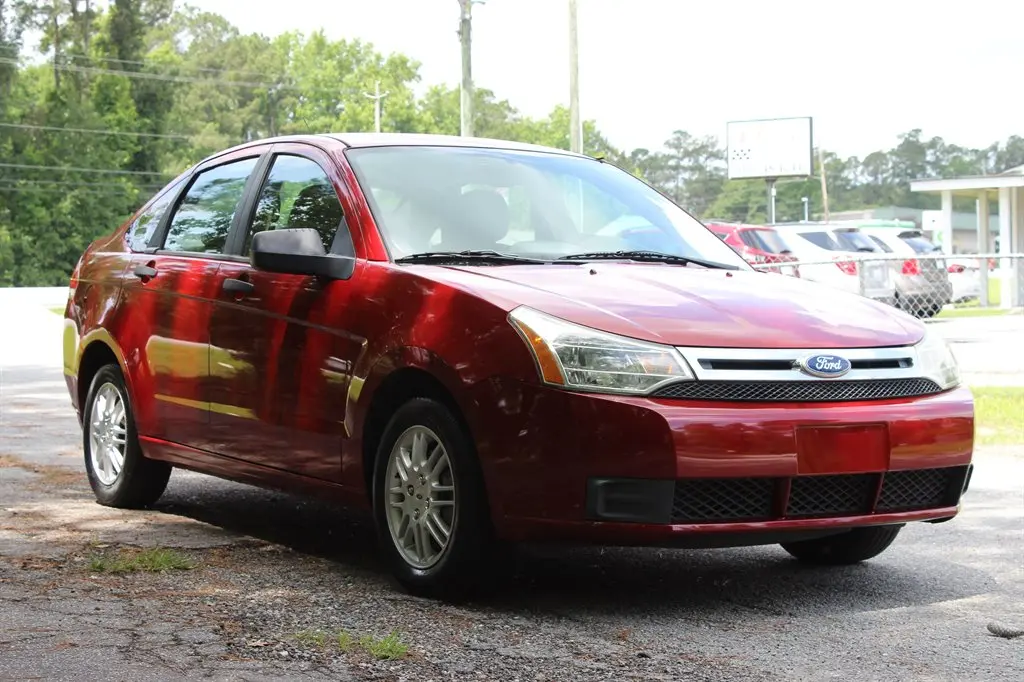 2010 Ford Focus SE photo 5