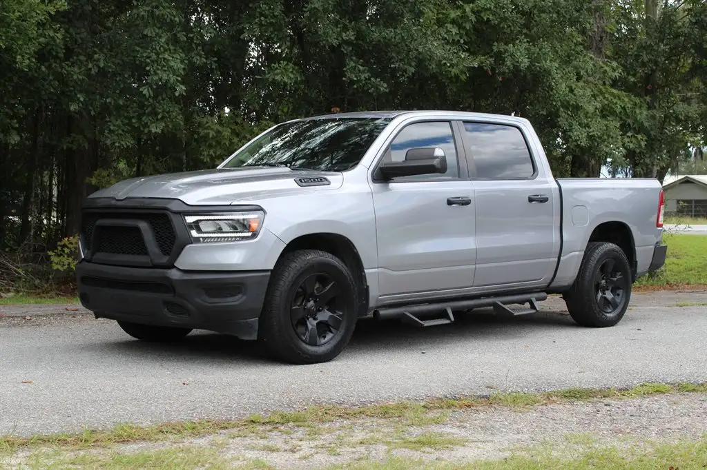 2020 RAM 1500 Tradesman Crew Cab 5'7's photo