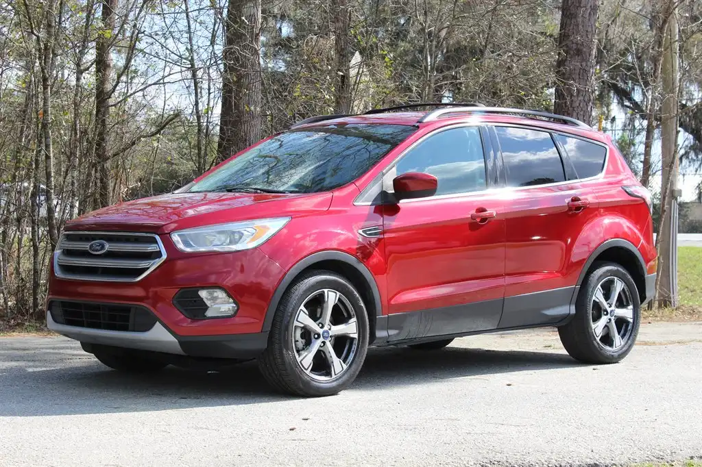 2017 Ford Escape SE's photo