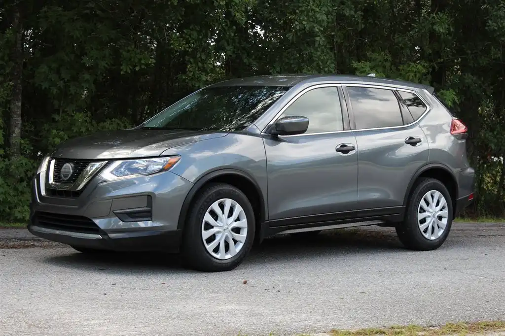 2018 Nissan Rogue S FWD's photo