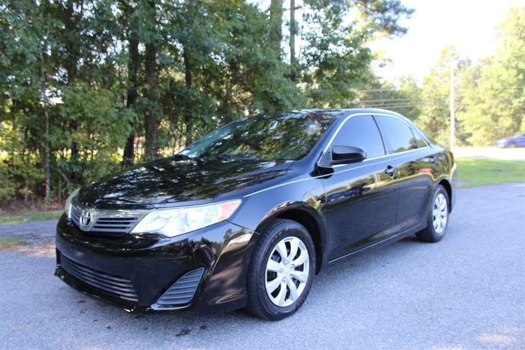 2013 Toyota Camry 2.5 Auto L's photo