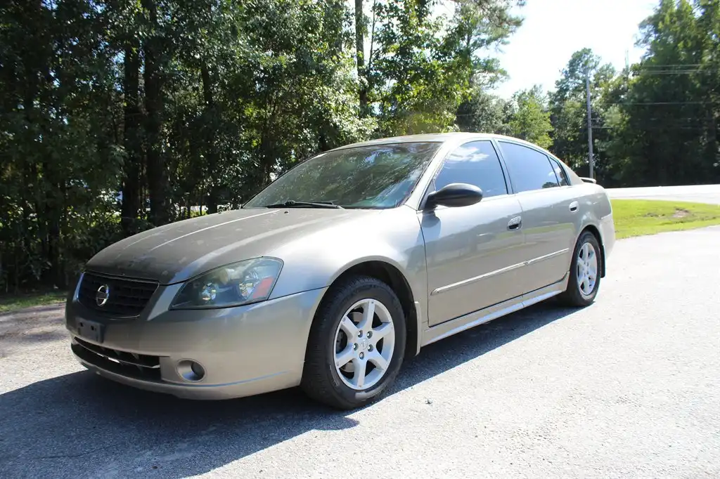 2006 Nissan Altima 3.5 SL's photo