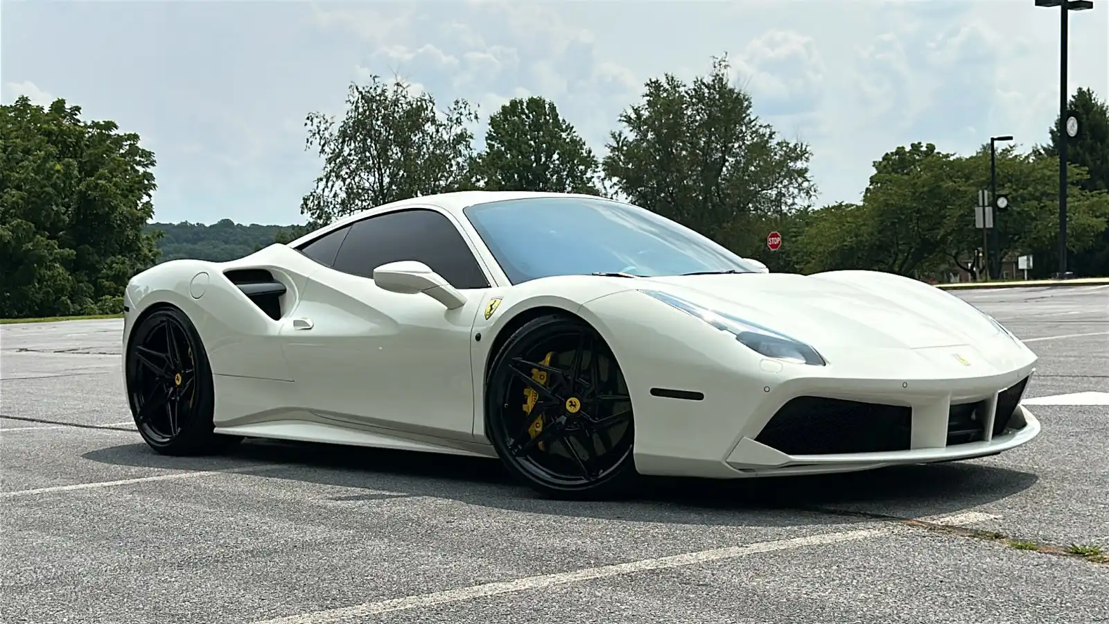 2017 Ferrari 488 Base's photo
