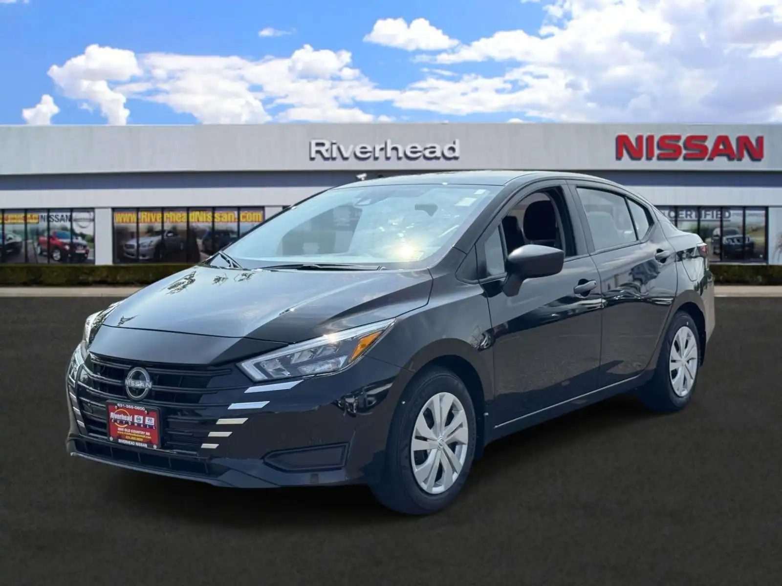 2025 Nissan Versa 1.6 S CVT's photo