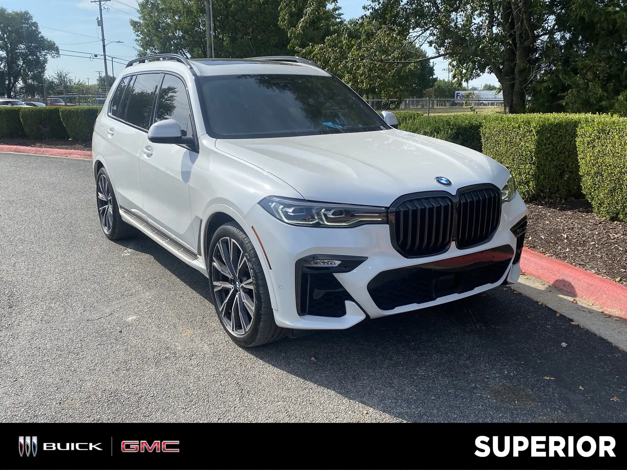 2021 BMW X7 xDrive40i's photo