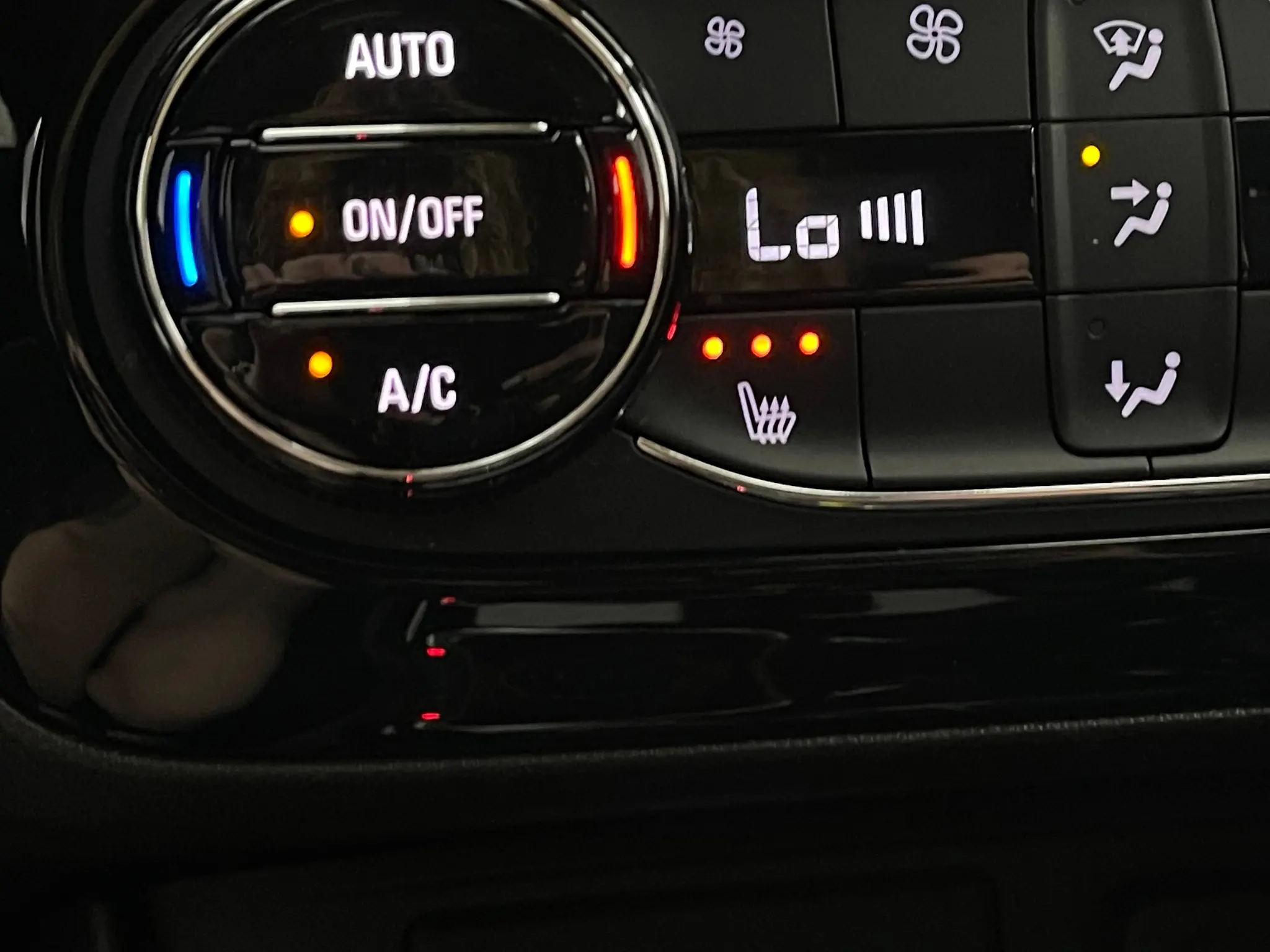 2023 Buick Encore GX Select AWD photo 5