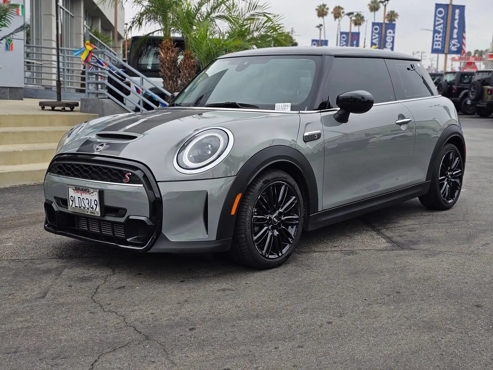 2023 MINI Cooper Cooper S 3 Door photo 3